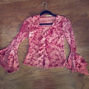 Bell sleeve blouse